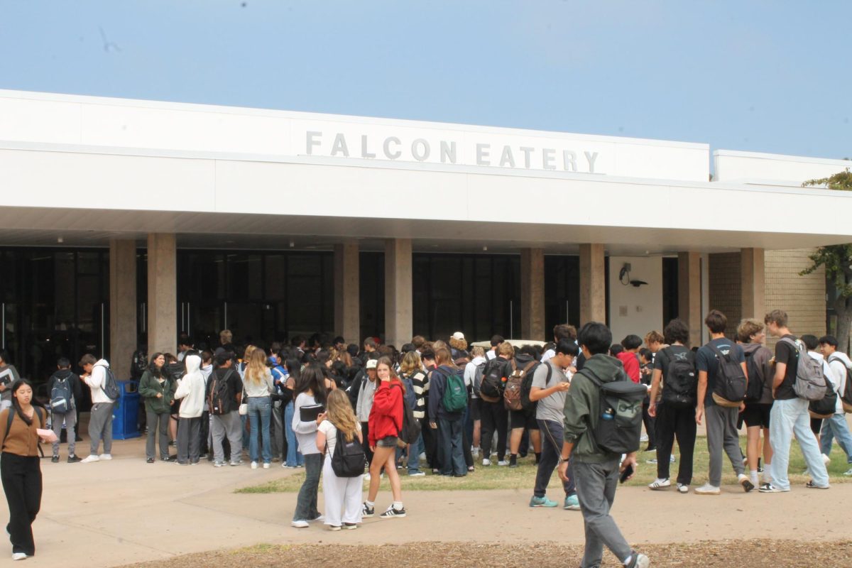 At 1:05 p.m., the Falcon Eatery overflows with students, encouraging many to cut the lunch line. Reporters defended whether lunch periods should lengthen for increased student and teacher productivity and focus, or if should they remain the same to give students greater time for socialization once the school day ends.