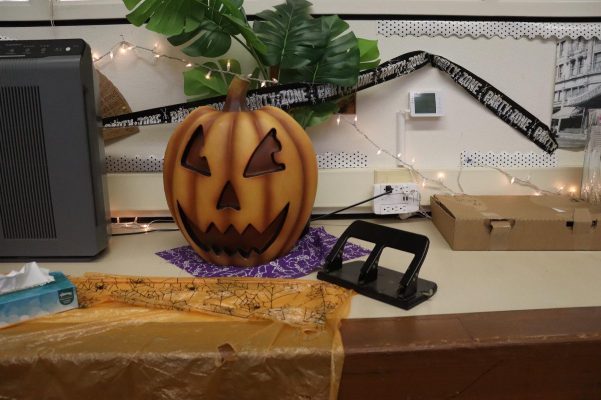 Lisa Tellers fills her room with Halloween patterns and colors. Tellers put the decorations up to boost festivity and the classroom mood. 