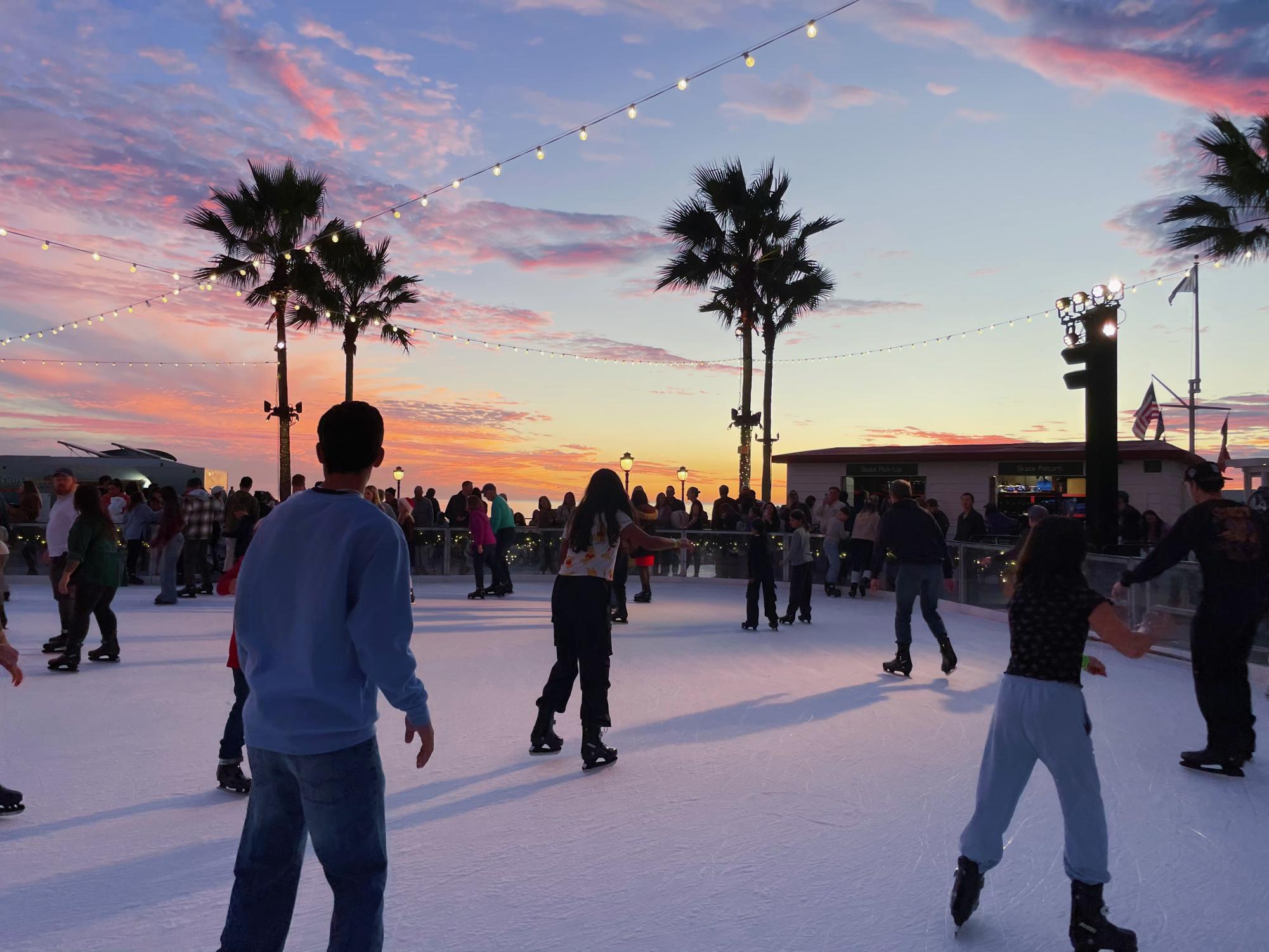 Hotel del Coronado hosts an outdoor, 'Skating by the Sea' event from Nov. 21 to Jan. 5 facing the beach. General admission was $40, and the rink schedule varies based on times and dates.