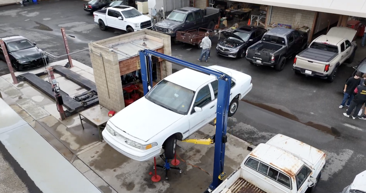 The autoshop at Torrey Pines where Eila Smith (12) fixes her car. Eila started this project at the beginning of this school year. Photo courtesy of Kyle Busby.